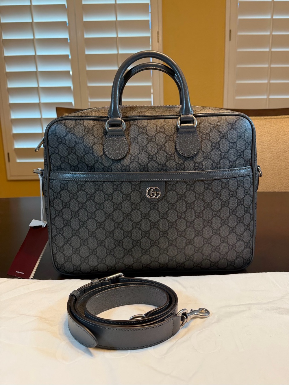 New Authentic Gucci GG Supreme Ophidia Logo Messenger Bag Briefcase Gray Medium